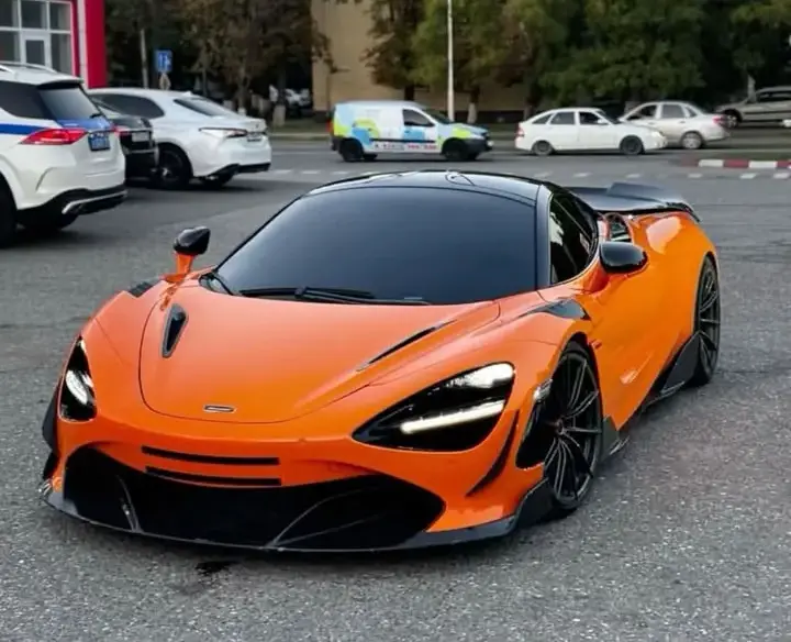 McLaren 720s